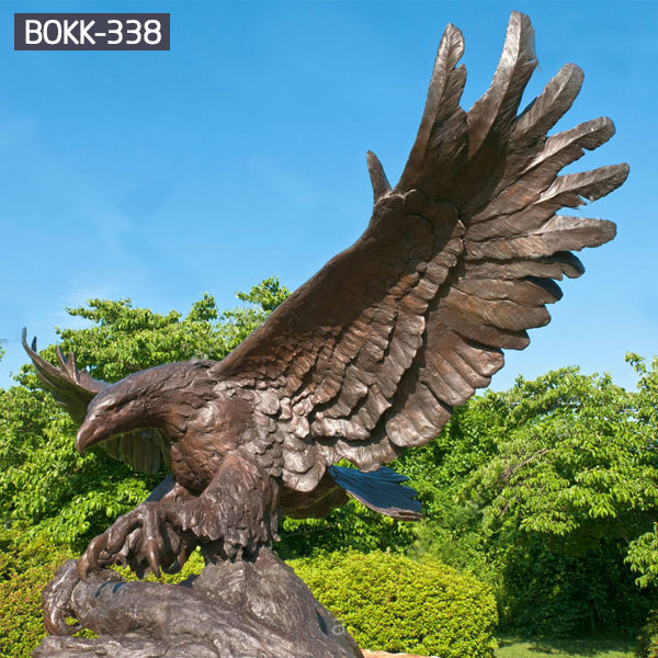 Eagle Statue - Outdoor Home & Garden Decor