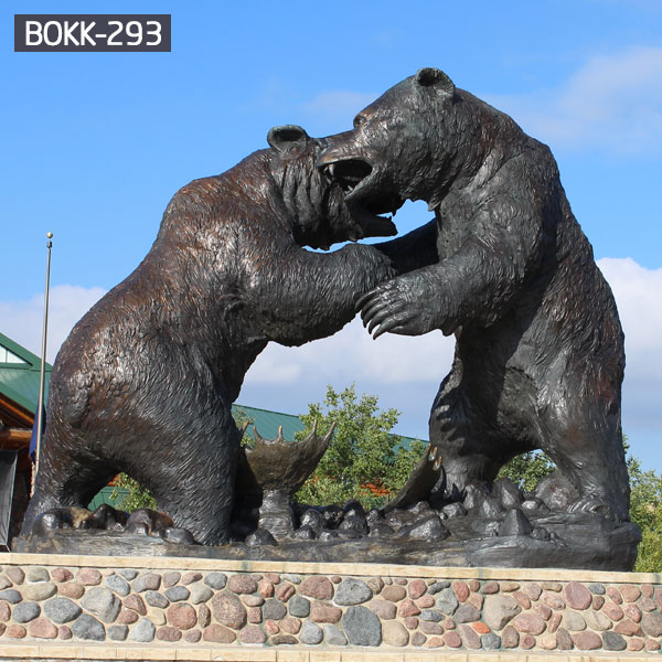 Standing giant bronze bear fighting lawn decor outdoor