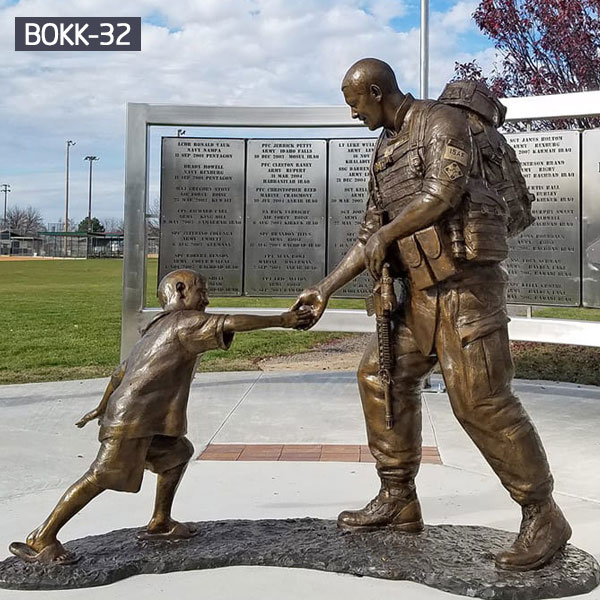 Lawn bronze casting memorial military solider and child statues for sale